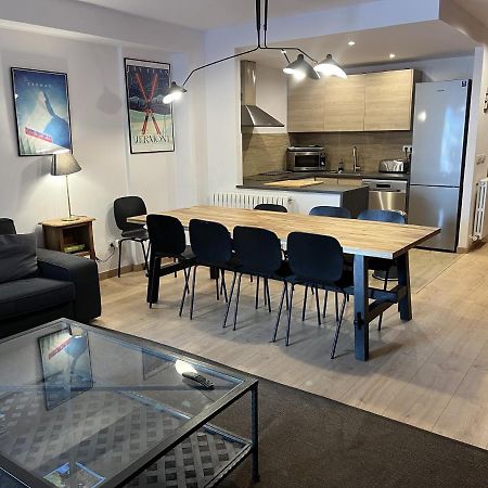 Chalet Los Ibones - Lodge Формигал Екстериор снимка