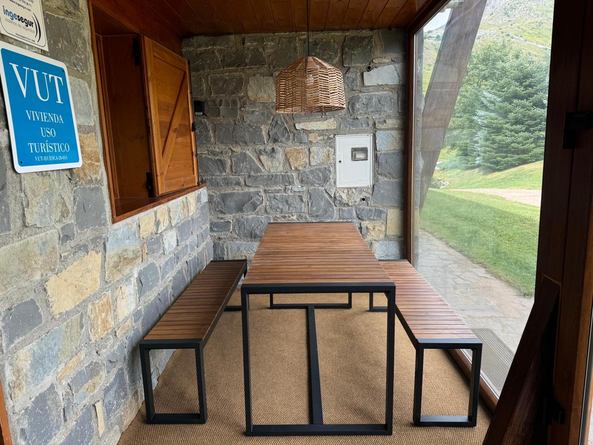 Chalet Los Ibones - Lodge Формигал Екстериор снимка