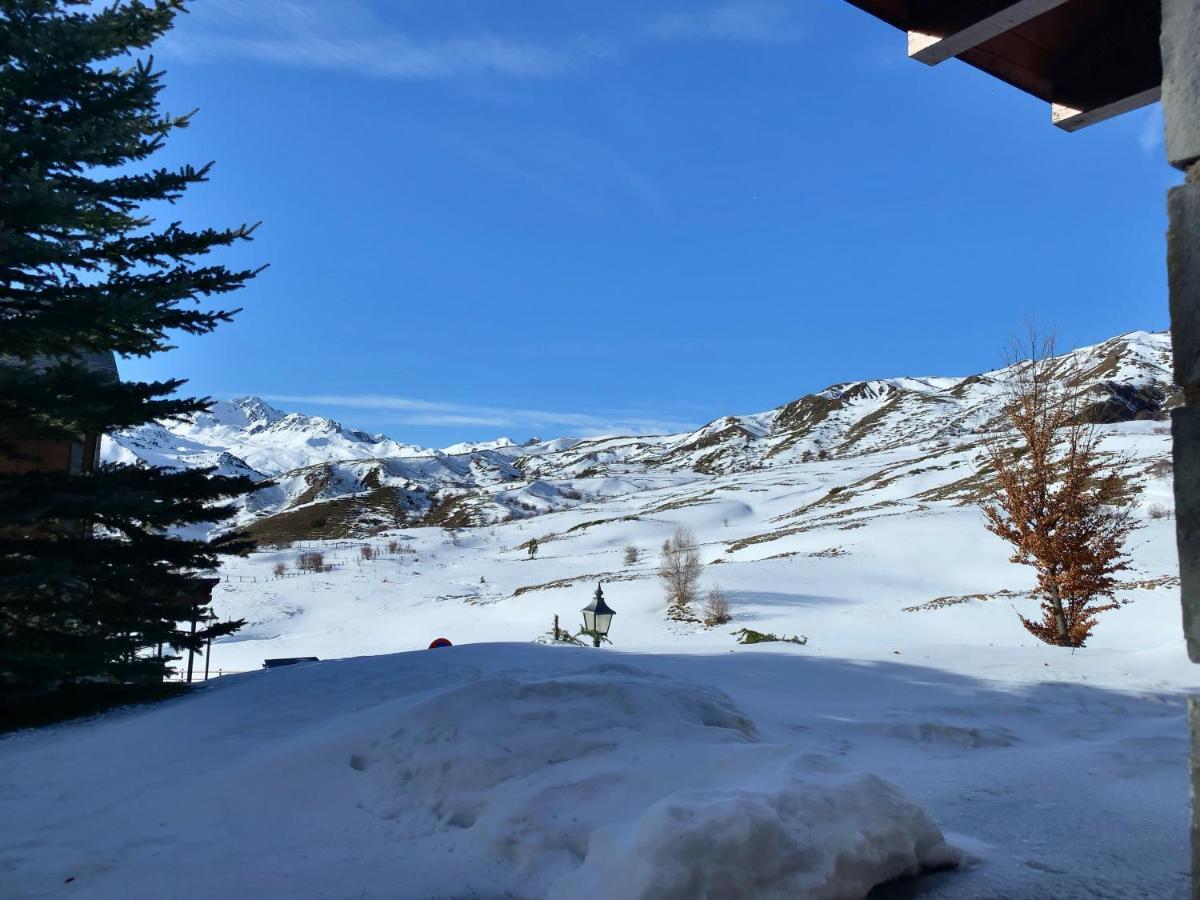 Chalet Los Ibones - Lodge Формигал Екстериор снимка