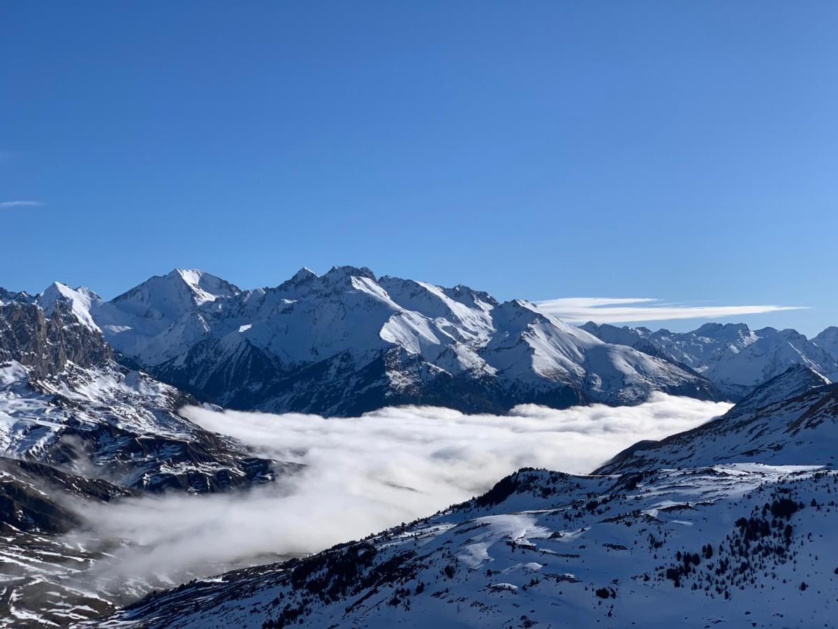 Chalet Los Ibones - Lodge Формигал Екстериор снимка